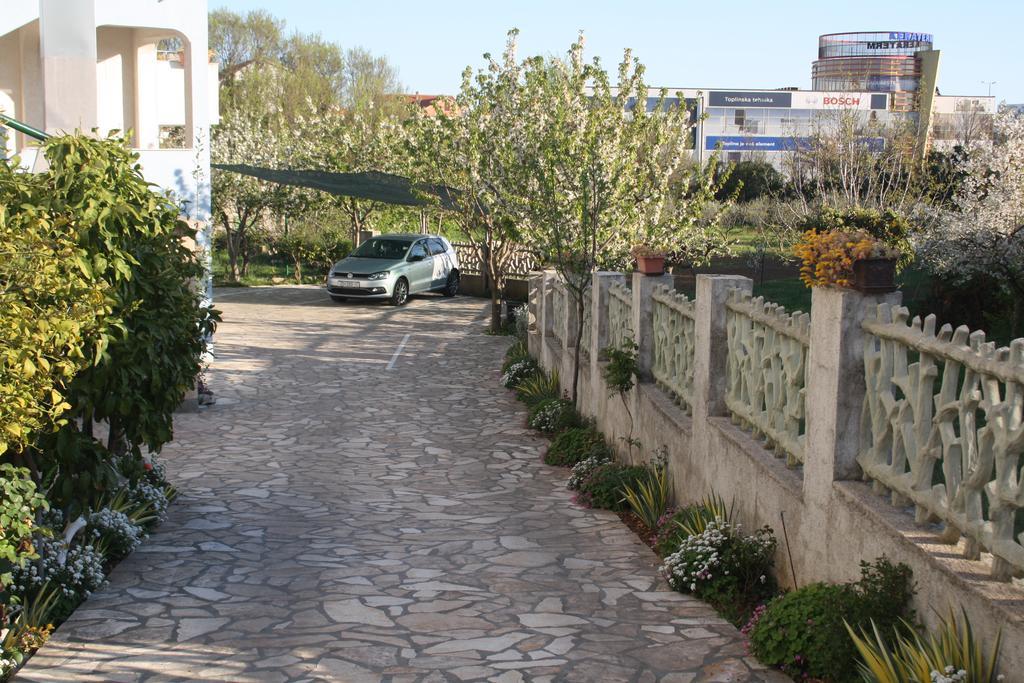 Guest House Ana Zadar Exterior foto
